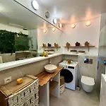 Appt Jardin Prive 2 Pieces Piscine, Tennis Petanque Dans Antibes