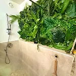 Apartment Appt Jardin Prive 2 Pieces Piscine, Tennis Petanque Dans Antibes